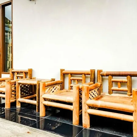 Rudi Rooms Near Stasiun Cikarang Mitra Reddoorz-2