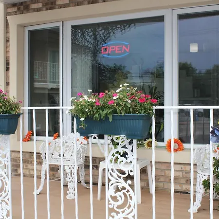 River Road Motel-2