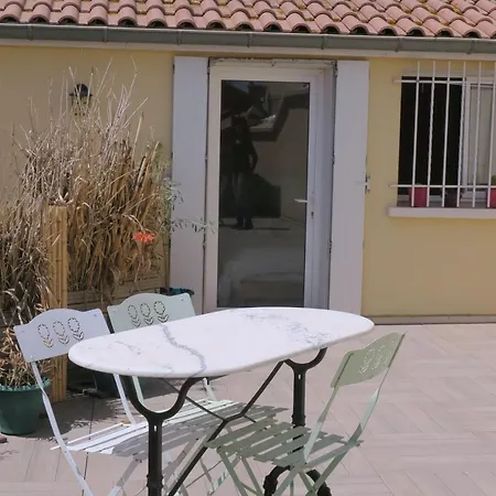 B&B Le Patio En Ville - Chambres d'hôtes-2