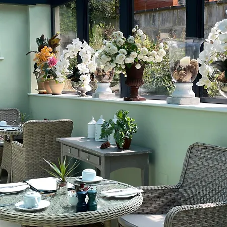 Tyndall Villa Boutique B&B-3