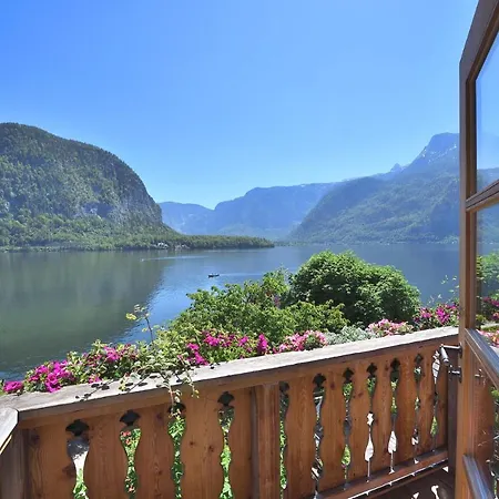 Gasthof Simony Hallstatt B&B-3