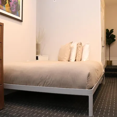 Charming & Stylish Studio On Beacon Hill #3-3