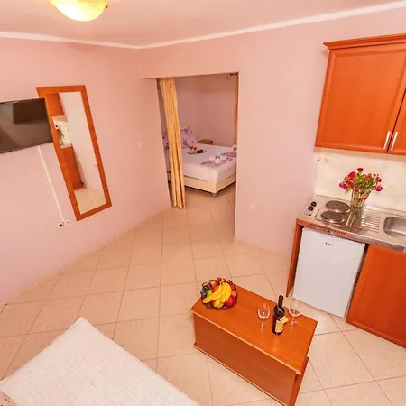 Guest House Edita-2