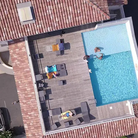 Hotel Grand Cap Rooftop Pool-2