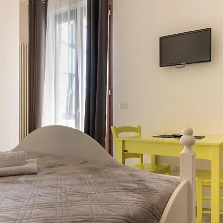 Bed And Breakfast Bric & Brac-3