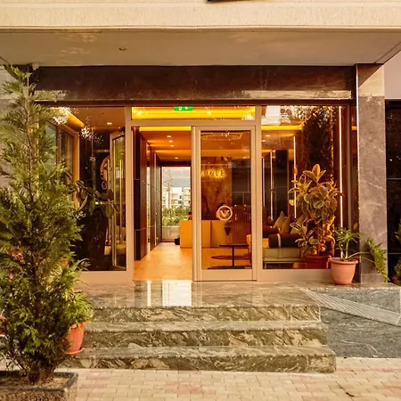 Vogue'S Boutique Hotel-2