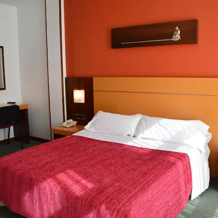 Loop Inn Hotel Santiago De Compostela-3