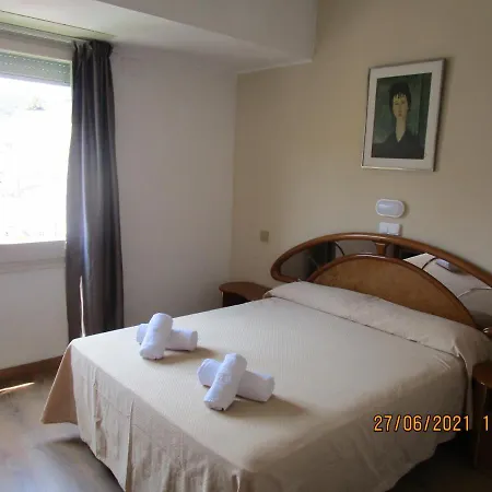 Hotel Apartaments Gesoria Porta Ferrada-3