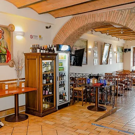 Hotel Ristorante Garibaldi-3