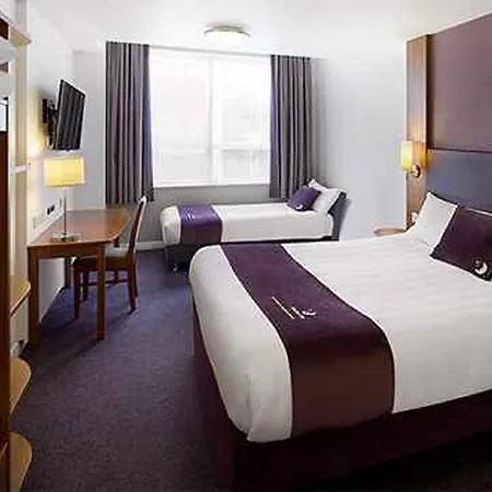 Premier Inn Belfast Titanic Quarter-2