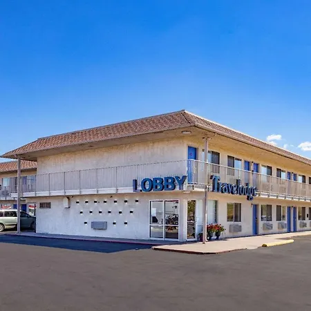 Travelodge By Wyndham Miles City-3