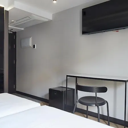 Hostal Espoz Y Mina-3