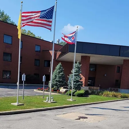 Holiday Inn Express Mentor Banquet Center By Ihg-2