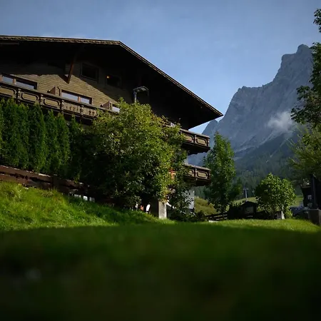 Sonnenburg Hotel-2