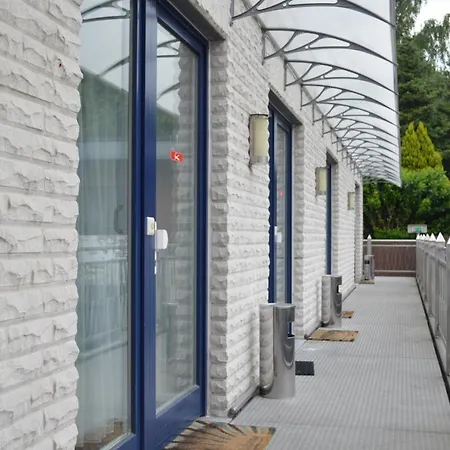 Hotel B8 Voerde-3