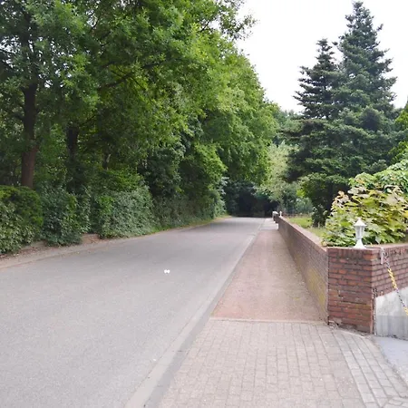 Hotel B8 Voerde-2