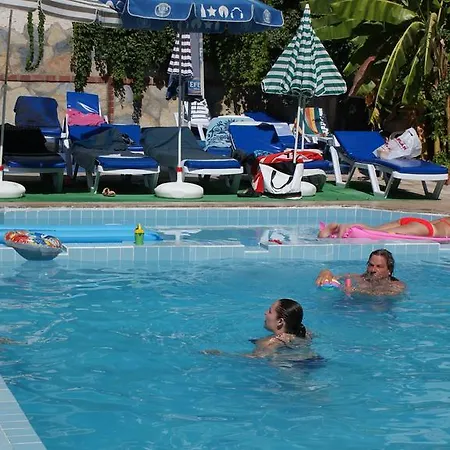 City Hotel-3