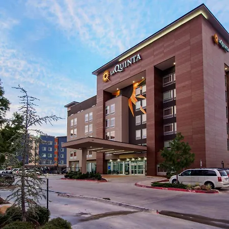 La Quinta By Wyndham Oklahoma City Airport-3