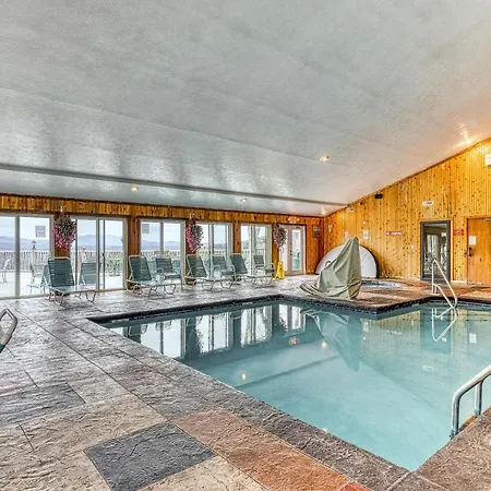 Grand View Loft-3