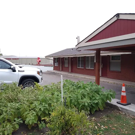 Highway Motel-2