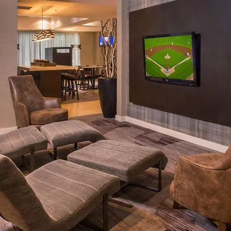 Sonesta Select Arlington Rosslyn-2