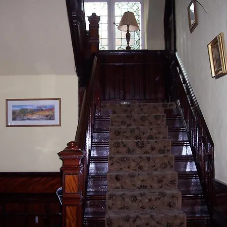 Braehead Guest House-3