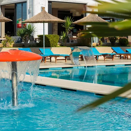 Kraal Hotel Vlore-3