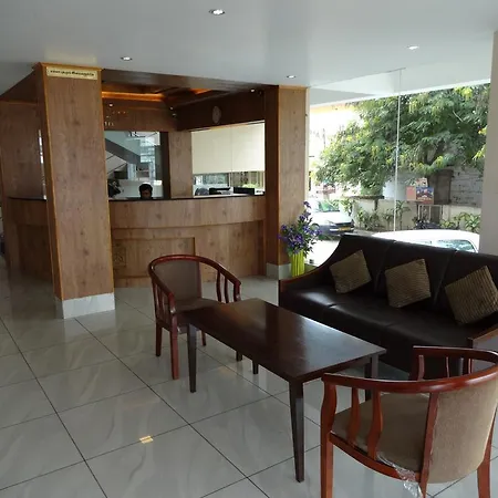 Hotel Sky Lite-3