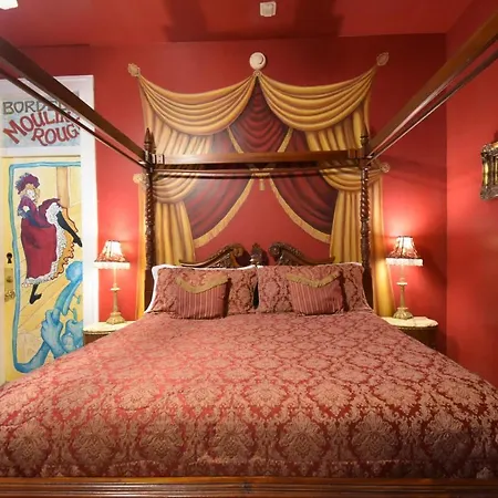 The Magnolia Mansion-2