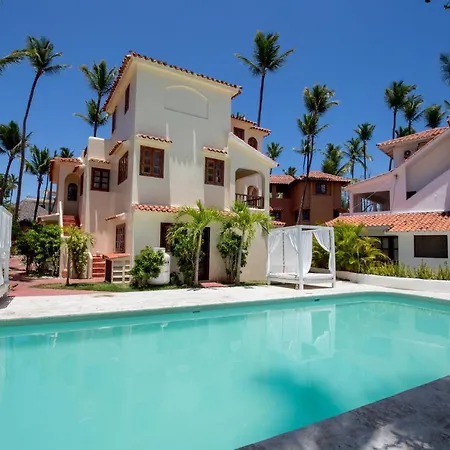 Los Corales Beach Village-3