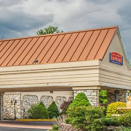 Fairbridge Inn & Suites Poconos-2