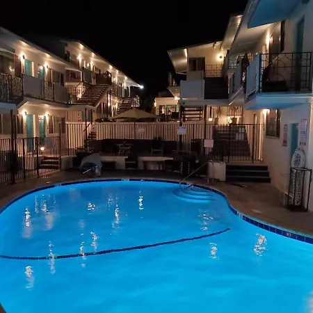 Inn At East Beach-3