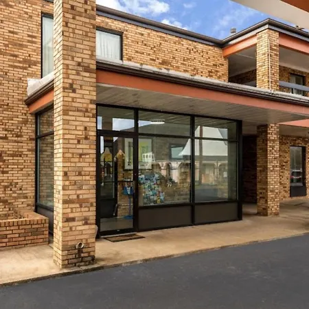Southern Inn And Suites-3