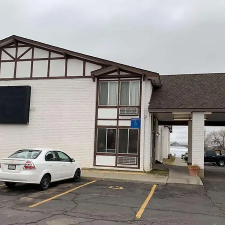 Travelodge By Wyndham Green River Ut-3