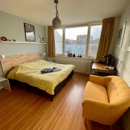 Comfortable Room-3
