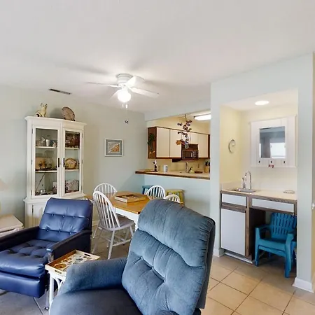 Bogue Shore Club 208-3