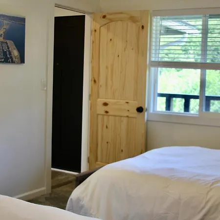 Seafarer Suites-3