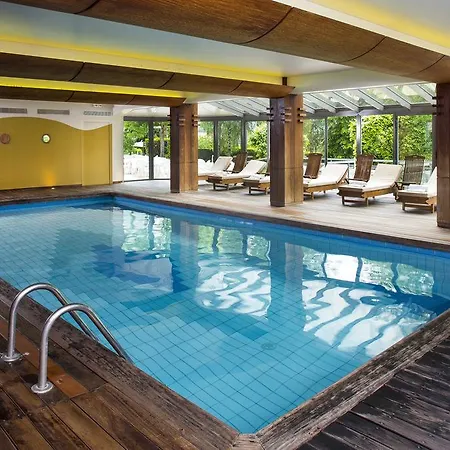 Family Hotel-2