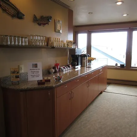 Copper Whale Inn-2