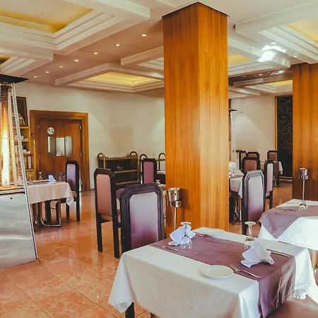 Hotel Perce Neige-2
