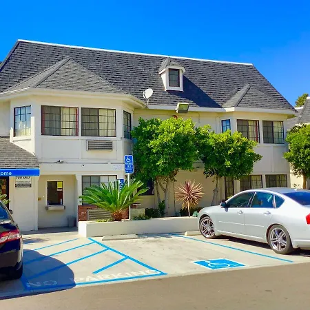 Carlsbad Village Inn-3