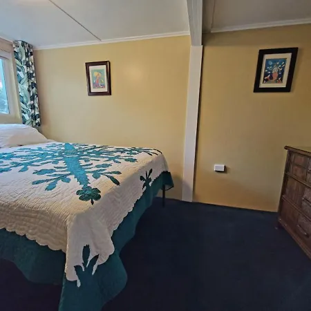 Wailuku Guesthouse-2