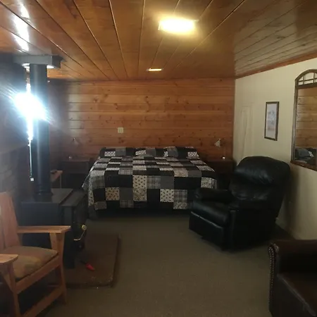 Rainbows End Fishing Resort-3
