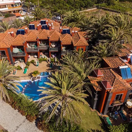 Apartamentos Punta Marina-3