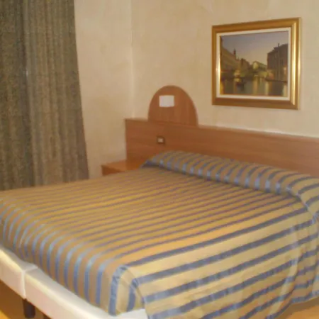Hotel Baviera-3