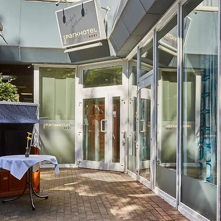 Neues Parkhotel-2