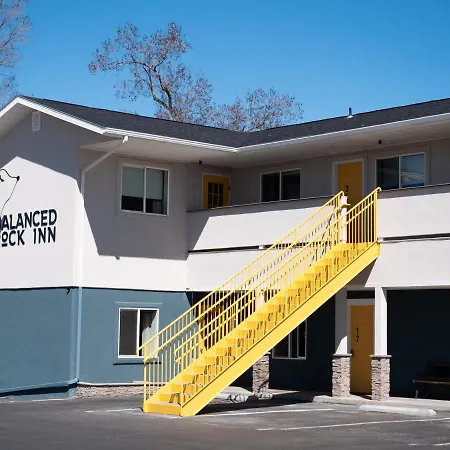 Balanced Rock Inn-3
