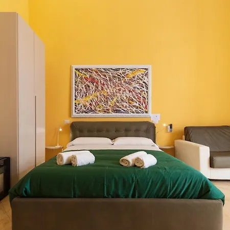 Suites Trinità in Toledo street-3