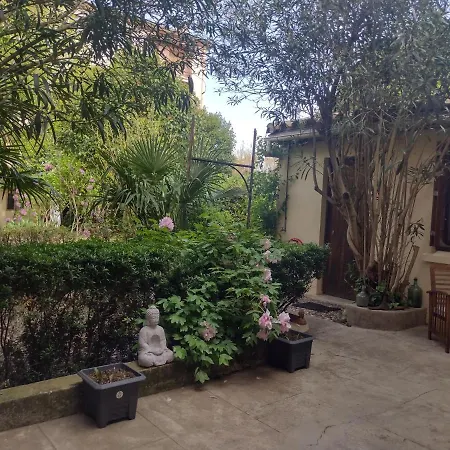 Number15 Guesthouse Carcassonne-2
