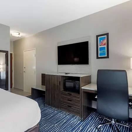 Comfort Inn & Suites Memphis East-2